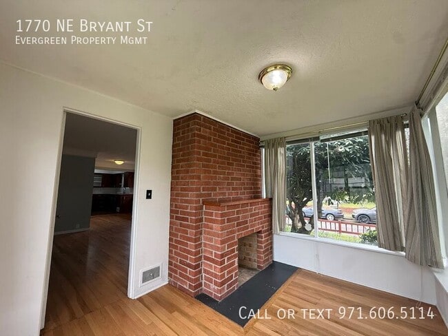 Building Photo - 1770 NE Bryant St