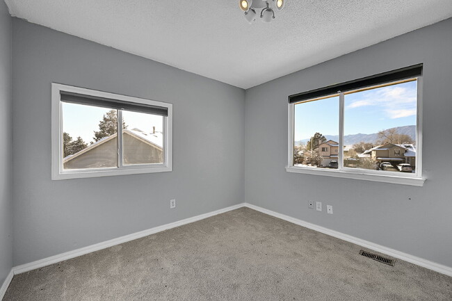 Building Photo - $1,995.95 - 3 Bedrooms, 2 Bathrooms, Single Family Home with Fenced Yard!