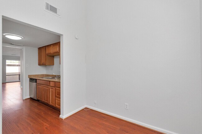 Building Photo - 12823 Briarwest Cir