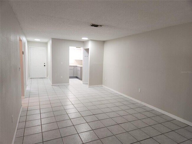 Building Photo - 9831 Grace Dr