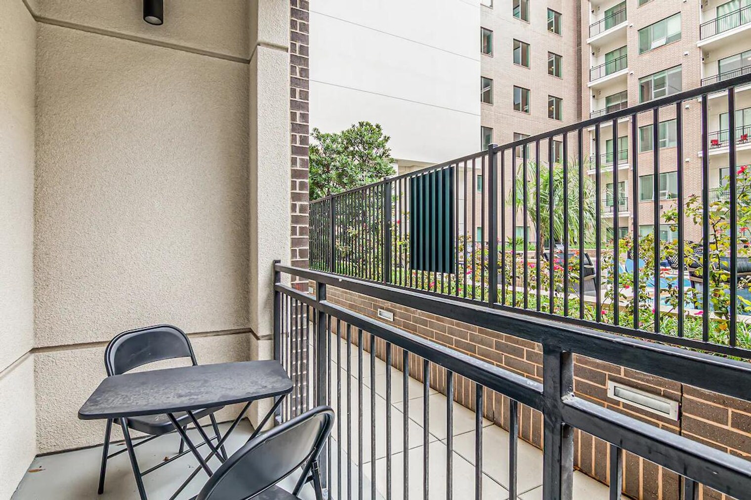 Building Photo - 950 Leeland St