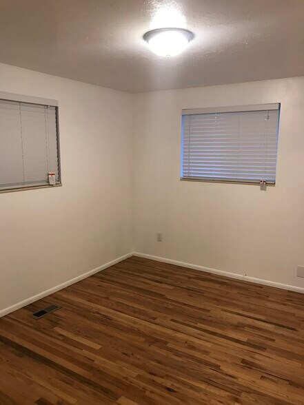Building Photo - 38 W 1500 S