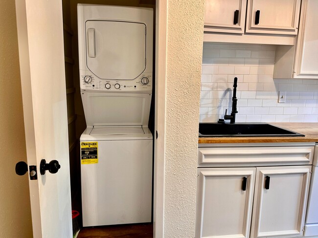 Washer and Dryer - 2300 Nacogdoches Rd