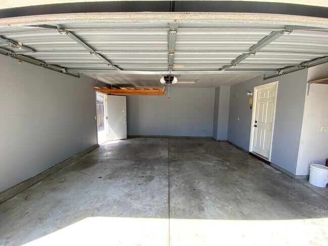 Building Photo - Cozy Single-Story in Quiet Antelope Neighborhood!