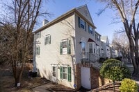 Building Photo - 16326 Taconic Cir