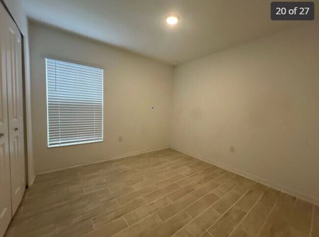 Building Photo - 4 Bedroom 2 bath home in the Preserves at LPGA for RENT!