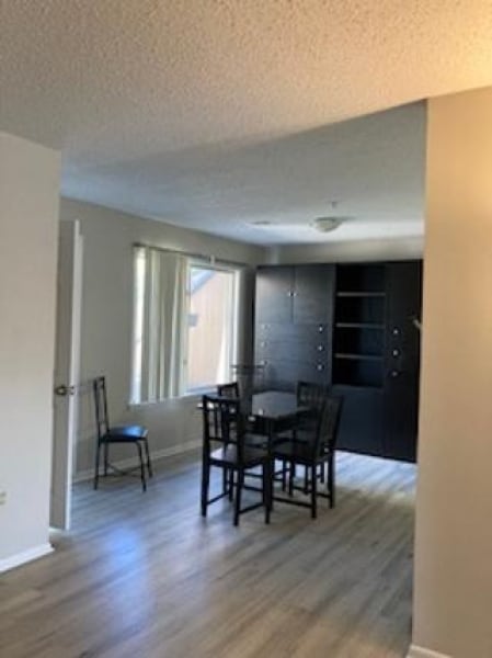 Building Photo - 16 Larkin Cir