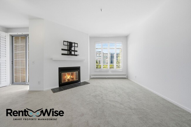 Building Photo - 2060 Sutter St