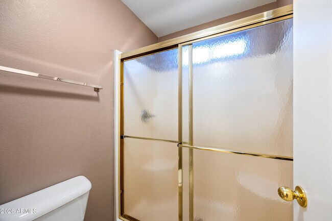 Building Photo - 858 E Monterey St