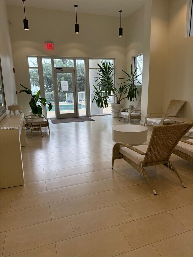 Building Photo - 8911 Collins Ave