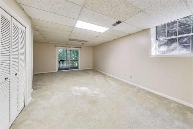 Building Photo - 5196 Laurel Bridge Ct SE