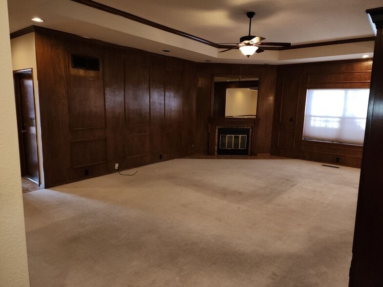 Building Photo - 9335 Admiral Lowell Pl NE