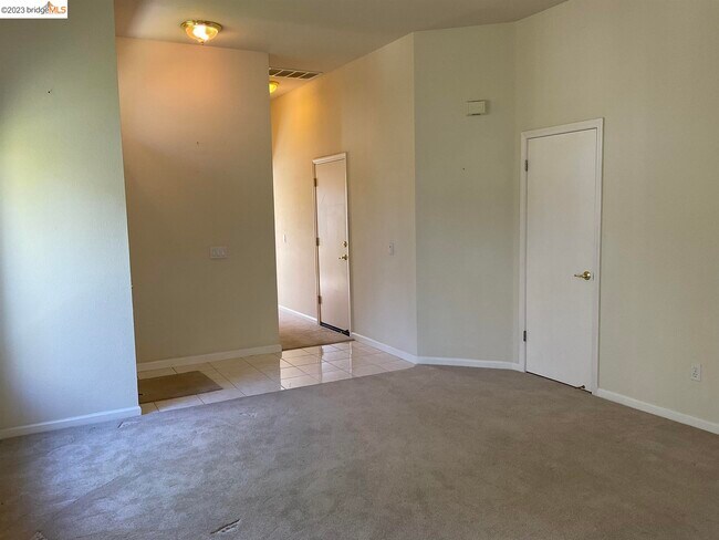 Building Photo - 276 Black Amber Way