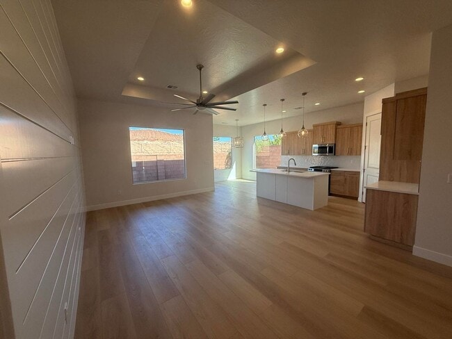 Building Photo - Brand New 4 Bedroom Home!!