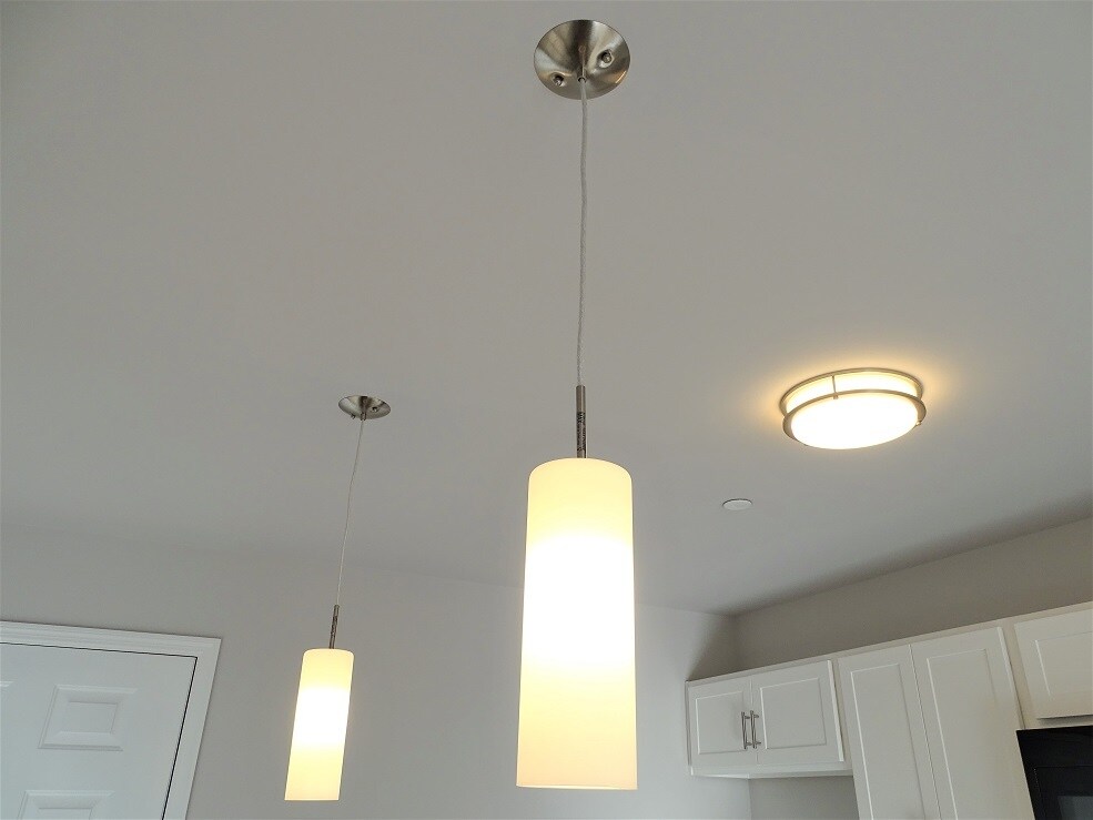 Building Photo - 19 Cobblestone Ct