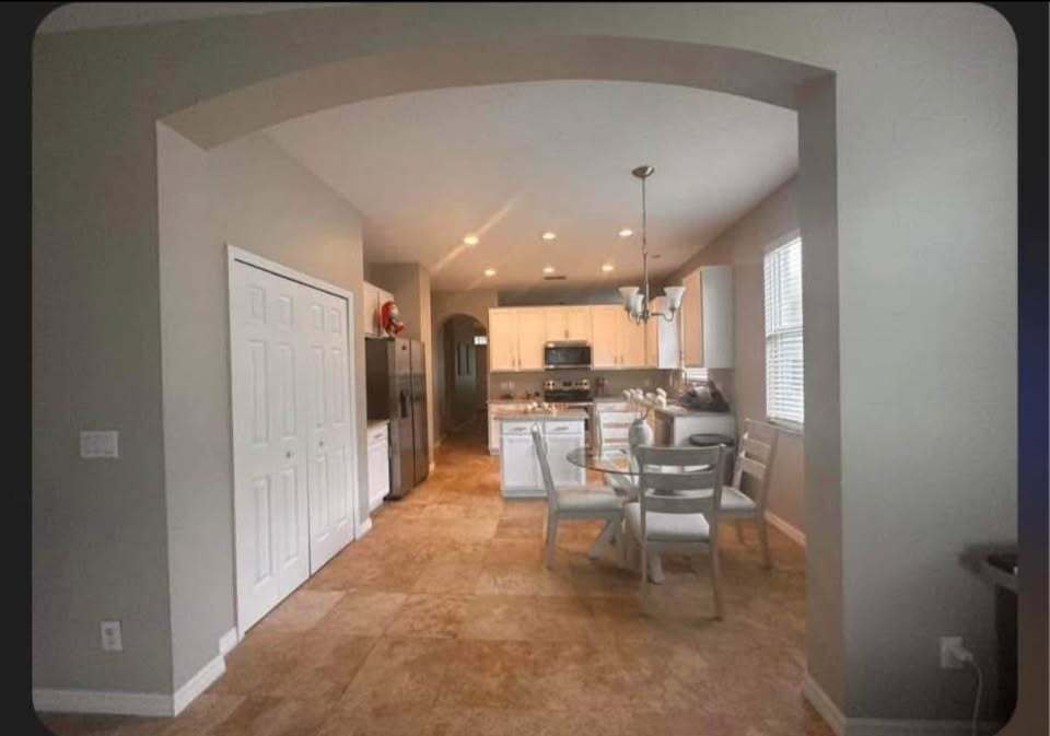 Building Photo - 4887 Adair Oak Dr