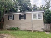 Building Photo - 109 S Carlen St