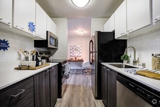 Building Photo - Knol Apartments