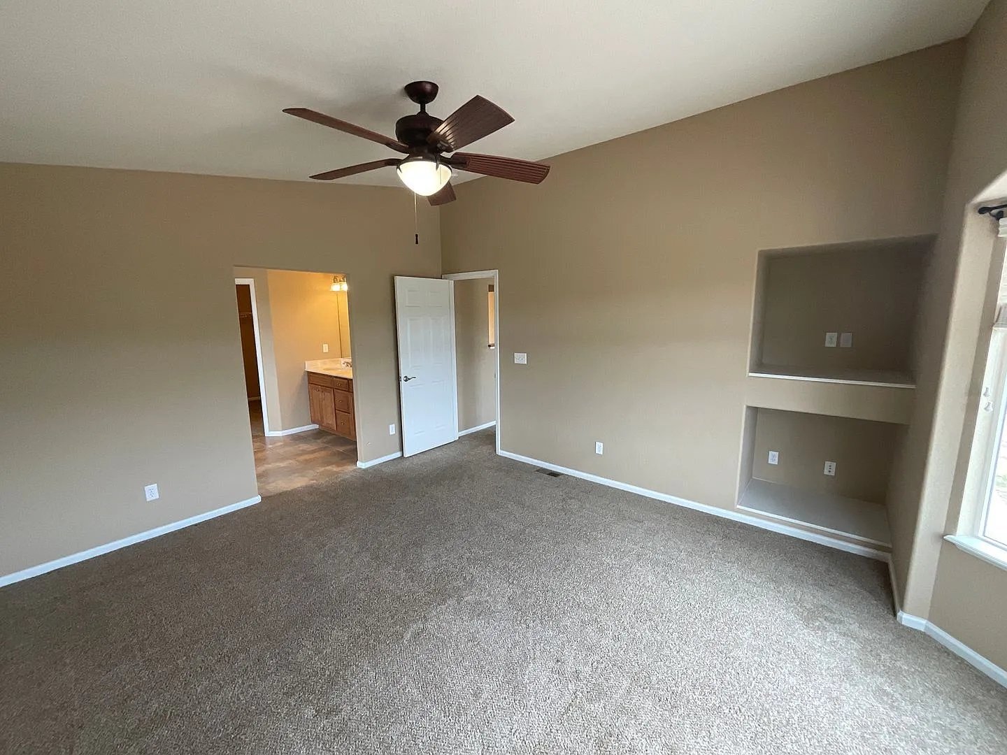 Building Photo - 1380 Bowstring Rd