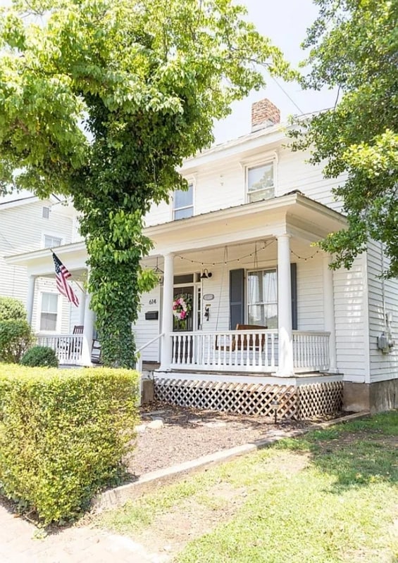 Building Photo - 614 Norwood St