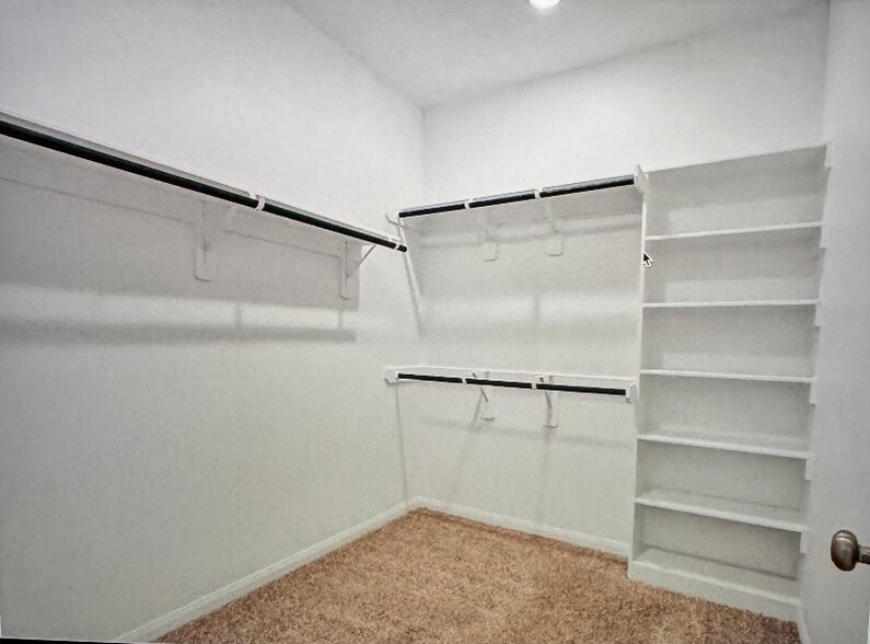 Building Photo - 18516 Amber Pine Ct