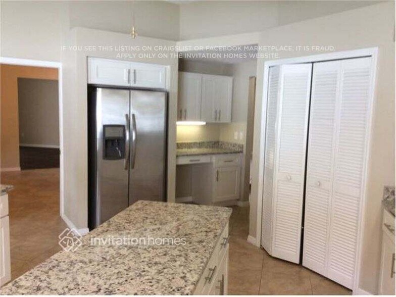 Building Photo - 17307 Lockwood Ridge Dr