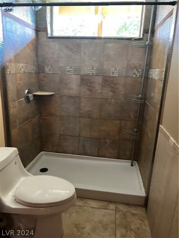 Building Photo - 513 Woodcrest Ct