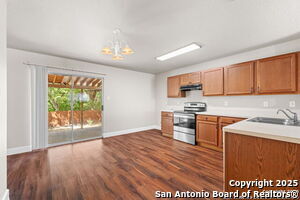 Building Photo - 9907 Amber Breeze