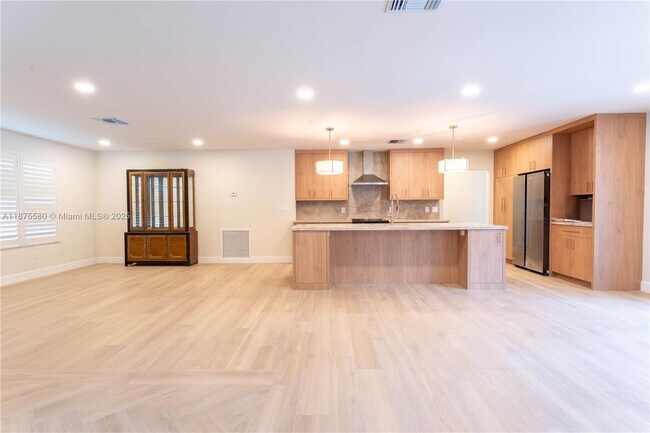 Building Photo - 7361 SW 115th St