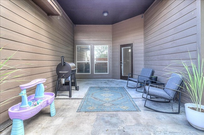 Building Photo - 5817 Bella Di Giorno Dr