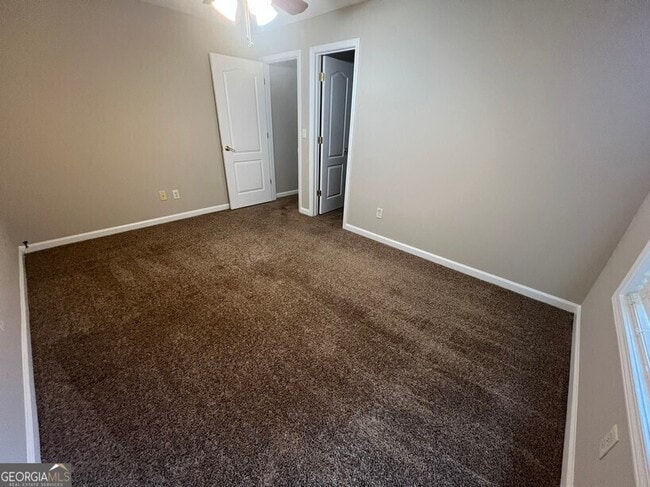 Building Photo - 1157 Chateau Terrace