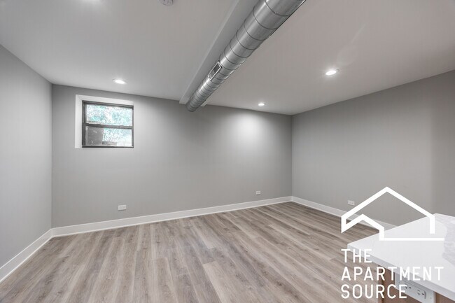 Building Photo - 2403 N Kedzie Blvd