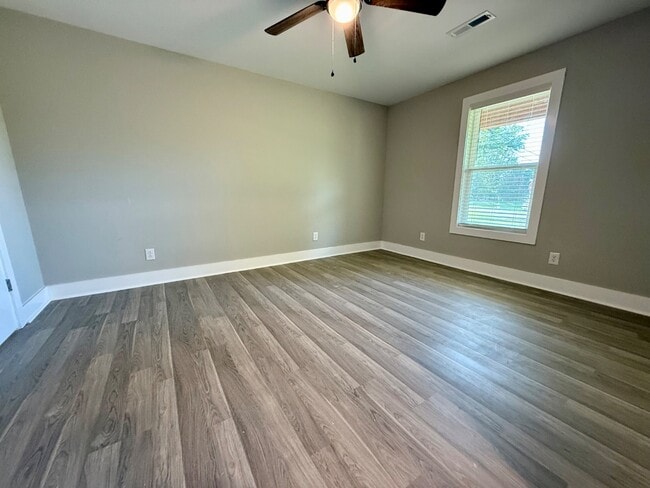 Building Photo - 6403 Cannon Ave