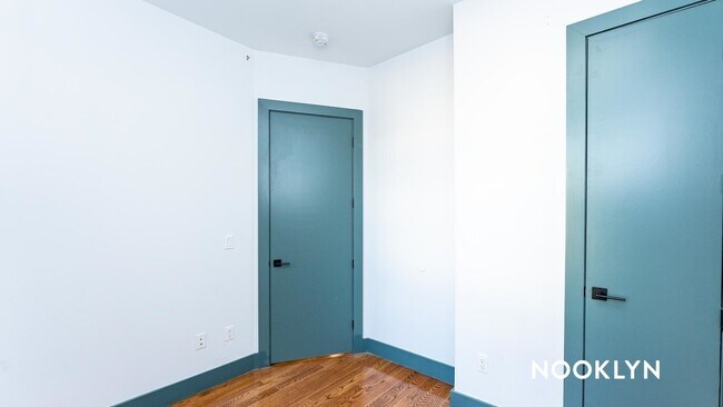 Building Photo - 530 Driggs Ave