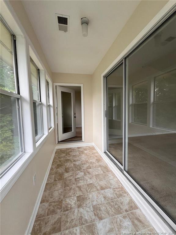 Building Photo - 6716 Willowbrook Dr