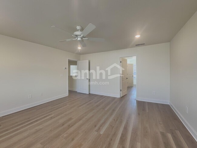 Building Photo - 3524 Shane Hill Rd SW