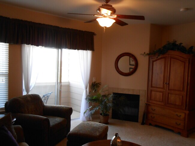 Building Photo - 10149 W 55th Dr