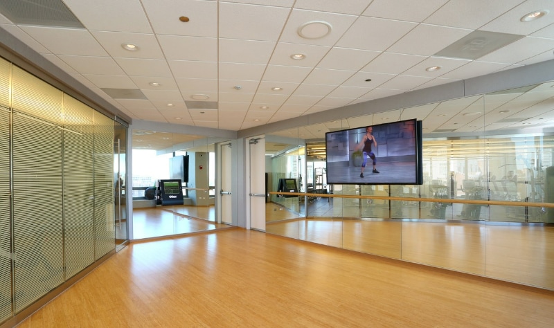 Building Photo - 353 W Hubbard St