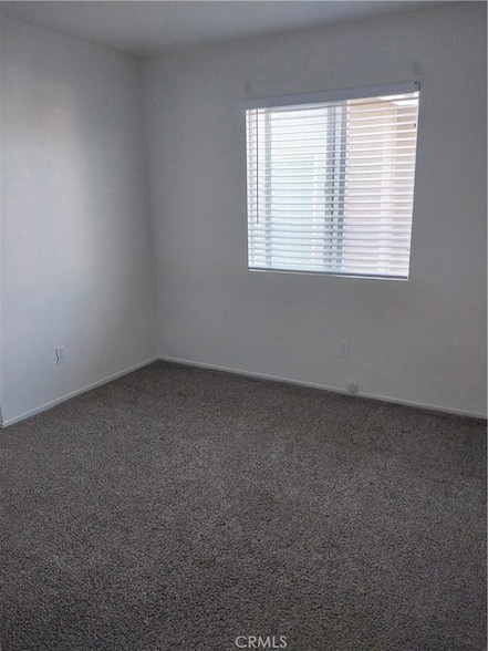 Building Photo - 935 Redtail Dr