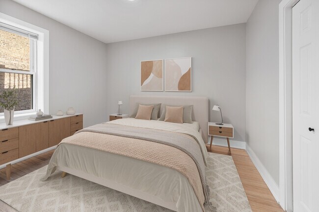 Building Photo - 7375 N Damen Ave