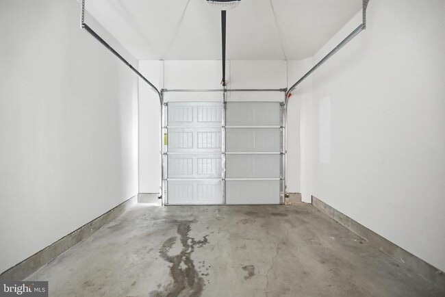 Building Photo - 112 Paddington St