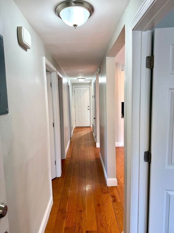 Building Photo - 2131 Dorchester Ave