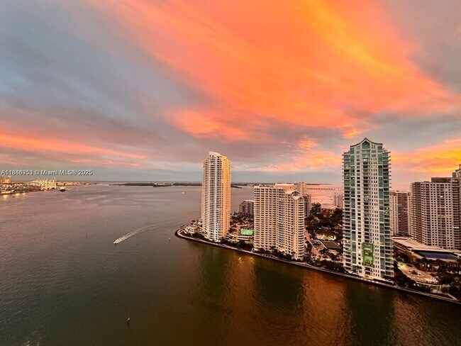 Building Photo - 335 S Biscayne Blvd