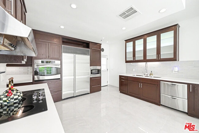 Building Photo - 469 S Hamel Rd