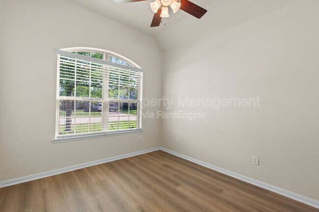 Building Photo - 9430 Harmony Lake Ln