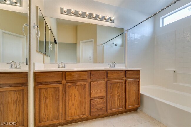 Building Photo - 744 Gritty Garnet Ave