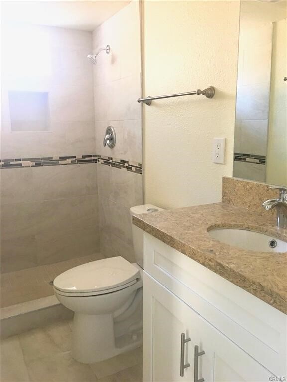 Building Photo - 976 E Edgecomb St