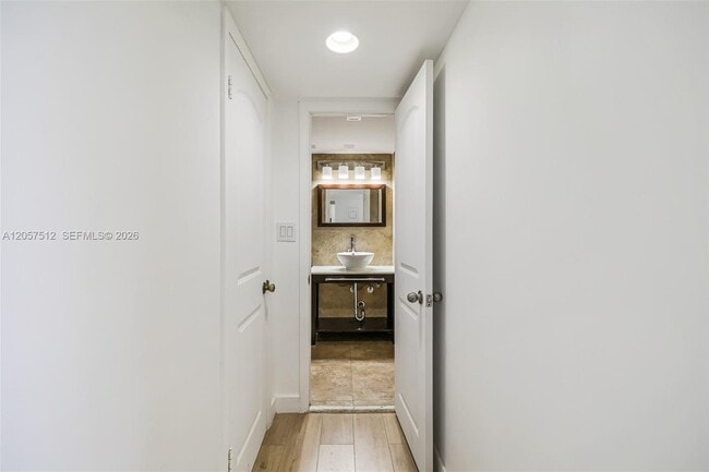 Building Photo - 401 Ocean Dr