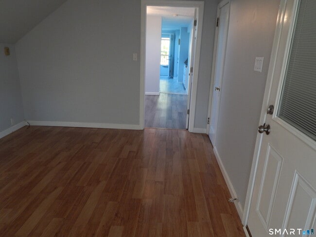 Building Photo - 91 Holden St