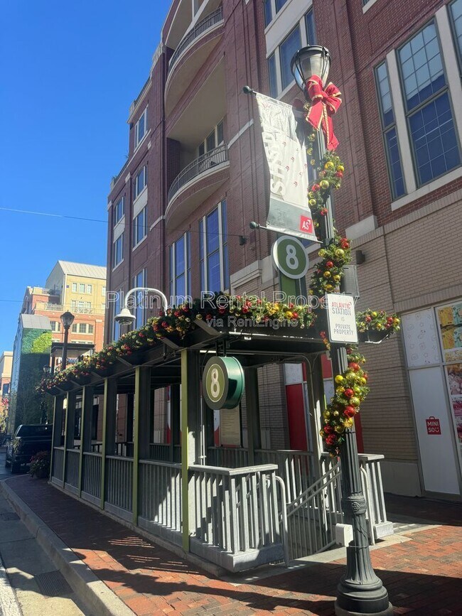 Building Photo - 264 19th St NW